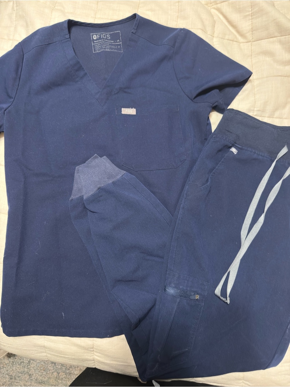 FIGS Women's Navy Two-Piece Scrub Set